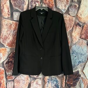 Tommy Hilfiger Black Blazer with Notched Lapels